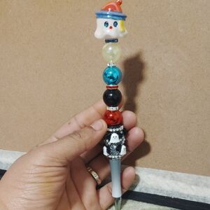Ghost Beaded Pen